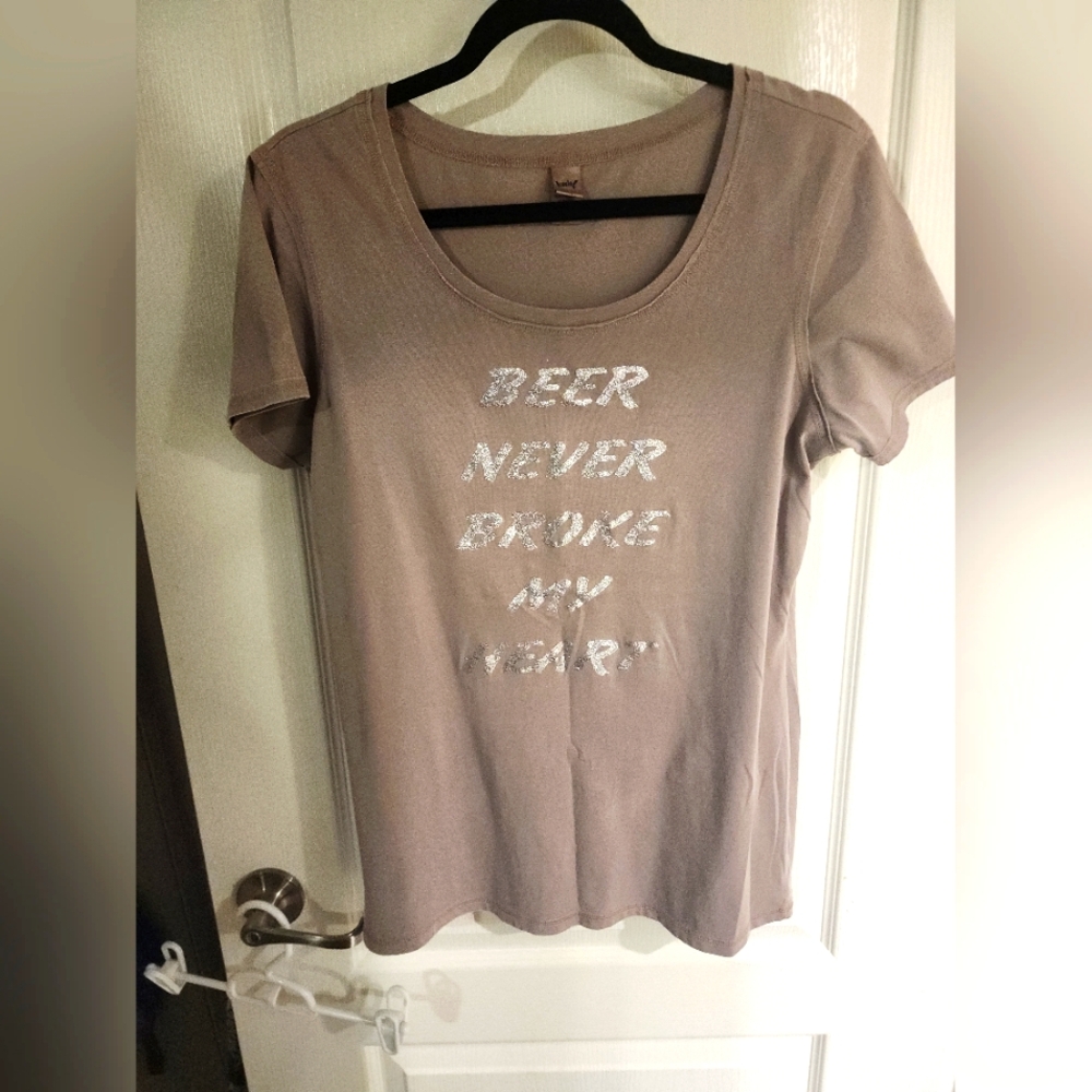 Kavio Tan Short Sleeve Tee with Slogan